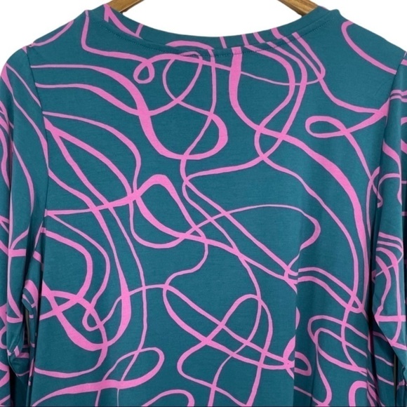 𝅺New Logo by Lori Goldstein Rayon 230 Scribble Print V-Neck Top New NWOT - Picture 7 of 12